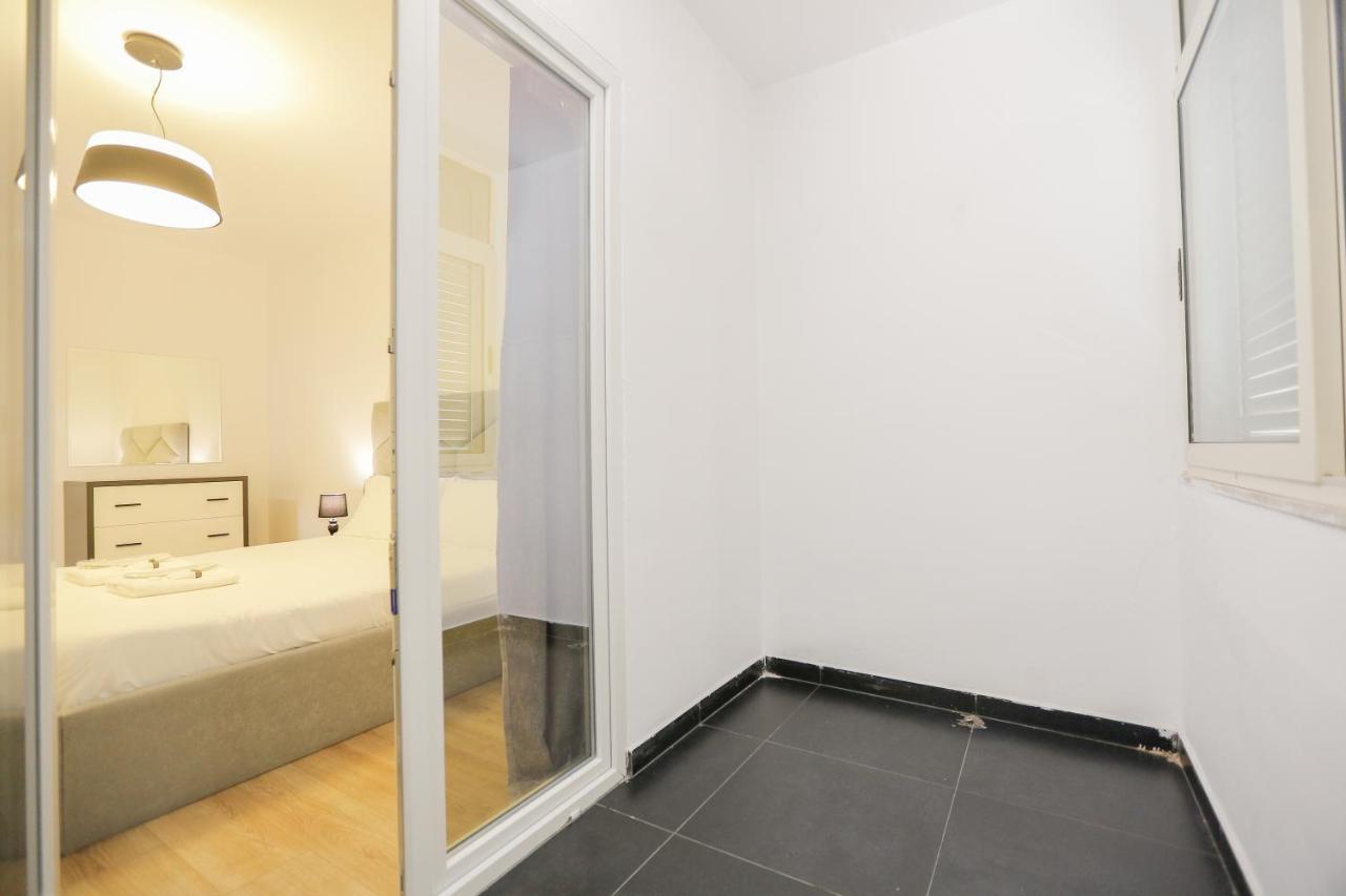 Miku Apartment-amazing 1bd At Wilson Square Apartament Tirana